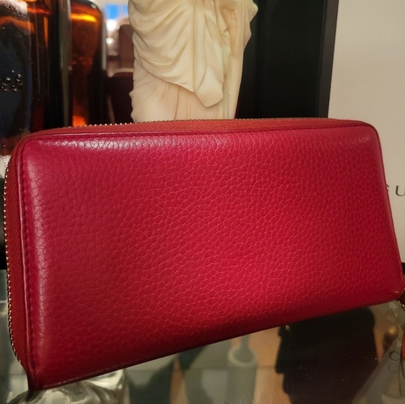 GUCCI Pebbled Calfskin Soho Zip Around Wallet Tabasco Red ❤️ - Picture 7 of 12